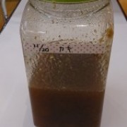 今日は酵素ジュース濾しました。