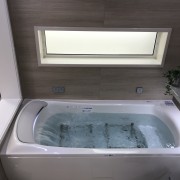 長久手市ユニットバスリフォーム！肩湯 スパージュ(LIXIL）とシンラ(TOTO)の比較（その１）